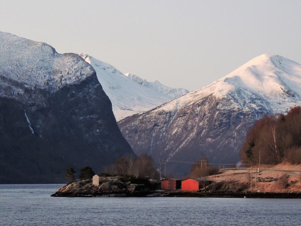 Tindelykke Villa Isfjorden Eksteriør bilde